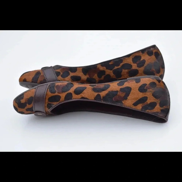 Eddie Bauer flats - Picture 4 of 8